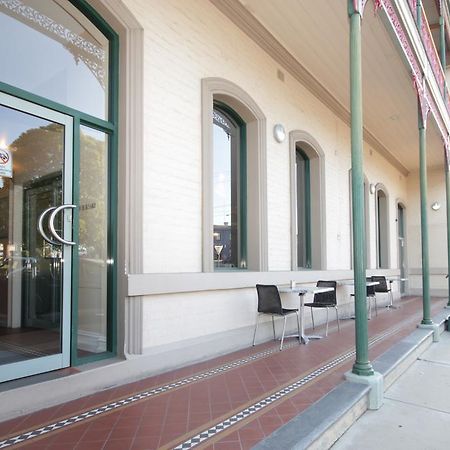 Mitchell River Tavern Bairnsdale Exterior photo
